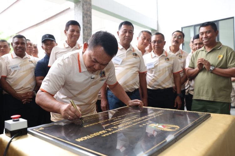 Kasad Dudung saat Resmikan Auditorium Jenderal Besar A.H. Nasution (Dok Dispenad)