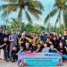 Foto bersama Karang Taruna Seba Nusa dan Pemeriintah Desa Kepayang saat pembukaan turnamen bola voli. (Foto Realita Jambi)