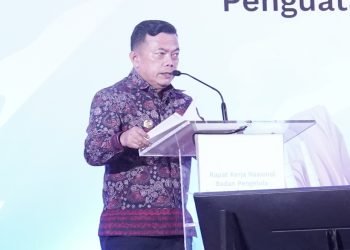 Gubernur Jambi, Dr.H.Al Haris memaparkan program pembangunan rendah emisi di Gedung Danapala Kementerian Keuangan, Jakarta Pusat, Kamis (22/12/2022).Foto: harun