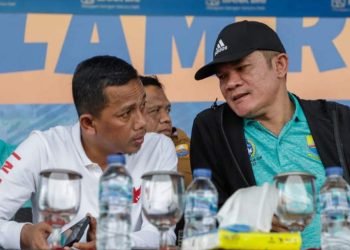 Wakil Wali Kota Sungaipenuh, Alvia Santoni, hadir dalam kegiatan Pembukaan Gubernur Cup tahun 2023 di Tebo, Senin (9/1/2023). (Foto RJ.COM)