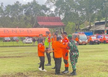 Apel Kesiapsiagaan Erupsi Gunung Kerinci di lapangan PTPN VI Kayu Aro, Sabtu (14/1/2023). (Foto Basarnas Jambi)
