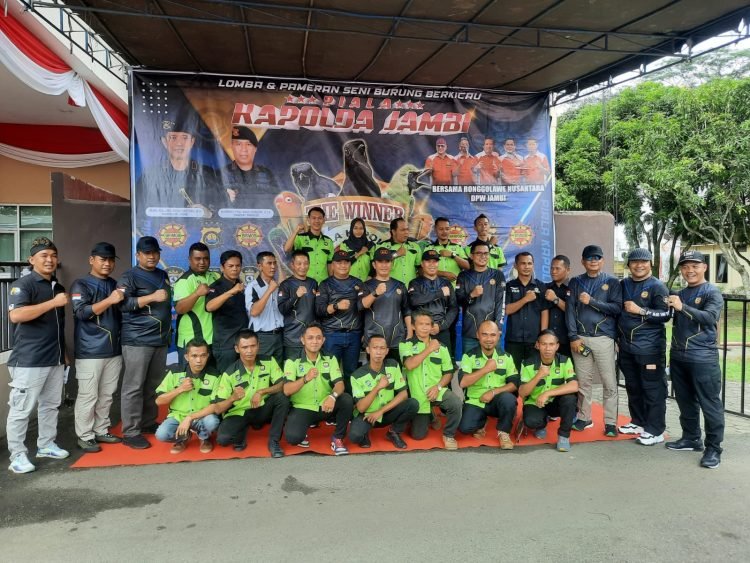 Lomba dan pameran seni burung berkicau Piala Kapolda Jambi, di Mako Brimob Polda Jambi, Minggu pagi (12/2/2023). (Foto Humas Polda Jambi)