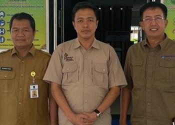 Ketua IKP Kominfo Provinsi Jambi, Sabriyanto bersama Kabid IKP Diskominfotik Provinsi Riau Eriadi Fahmi, S.P, (Dok.Erik Kominfo)
