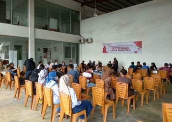 Kegiatan donor darah yang diselenggarakan PT Sinar Sentosa Primatama bekerja sama dengan PMI, Sabtu (4/2/2023). (Foto Sinsen/Ajeng)