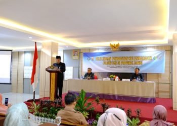Wakil Gubernur (Wagub) Jambi, Abdullah Sani, saat membuka acara Pertemuan Penguatan Kelembagaan Kabupaten/Kota Sehat Tingkat Provinsi Jambi Tahun 2023 di Hotel Ceria, Kota Jambi, Selasa (14/2/2023). (Diskominfo Provinsi Jambi/Sopbirin)