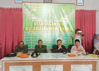 Musyawarah Penetapan Anggaran Pendapatan dan Belanja Desa Tahun Anggaran 2023, di aula Kantor Desa Lagan Ilir, Jumat (17/2/2023). (Foto RJ.COM/Misbah)
