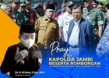 Poster Gubernur Jambi berdoa untuk Kapolda Jambi dan rombongan yang mengalami kecelakaan helikopter di perbukitan Desa Tamiai, Kecamatan Batangmerangin, Kabupaten Kerinci. (Foto Diskominfo Provinsi Jambi)