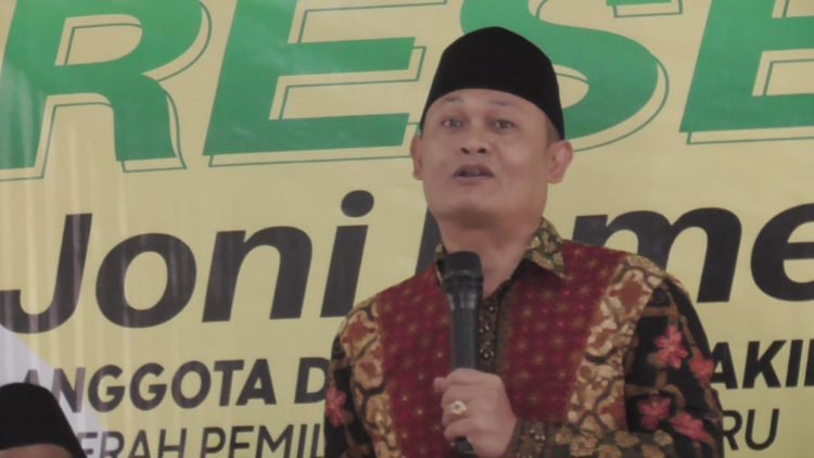 Kegiatan reses anggota DPRD Kota Jambi, Joni Ismed, di Kantor Lurah Paallima, Kotabaru, Sabtu (4/3/2023). (Foto Reza Fender)