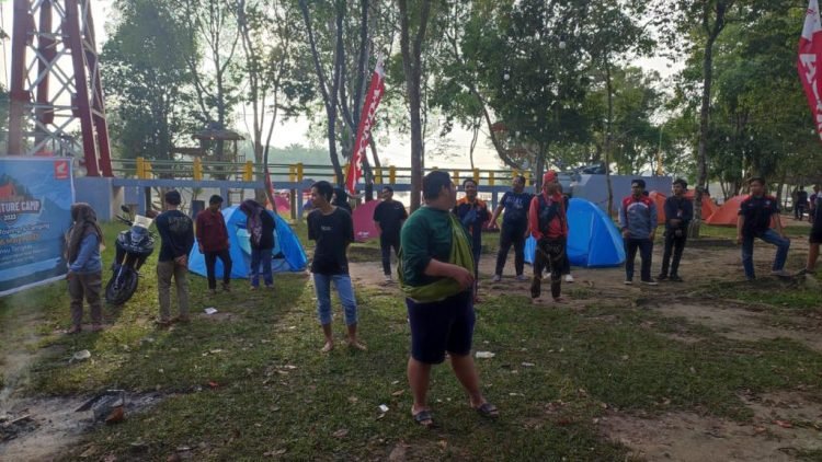 Kegiatan Bikers Camp yang digelar Sinsen dan IMHJ di Danau Tangkas Muarojambi, (4/3/2023). (Foto Sinsen/Ajeng)