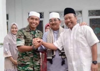 Bupati Romi saat menghadiri peresmian Masjid As-Syarif di Asrama Militer Kodim 0419/Tanjab, Kabupaten Tanjab Barat, Jum’at (27/1/23). (Dok. RJ.COM/Haitami)