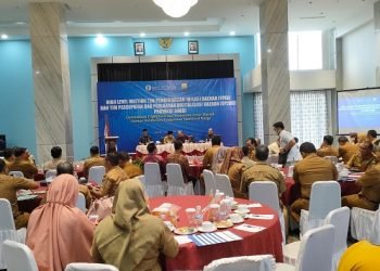 Al Haris saat membuka nigh level marketing TPID dan TP2DD Provinsi Jambi, Selasa (14/03/2023). (Dok. RJ.COM)