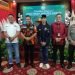 Kadis Kominfo Provinsi Jambi Ariansyah bersama Ketua Laskar Pemuda Laskar Pemuda JKS, Havizi Alatas, Ketua Karang Taruna, Ketua PP Provinsi Jambi dan Kapolsek Jambi Timur. (Dok. RJ.COM/Deni)