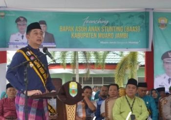 Pj Bupati Muaro Jambi Bachyuni Deliansyah saat menyampaikan sambutan pada Launching BBAAS Kabupaten Muaro Jambi. Selasa (03/01/2023). (Dok. Kominfo)