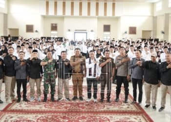 Sekda Hadiri Pelantikan Panitia Pemungutan Suara Kabupaten Muaro Jambi, Selasa (24/01/2023).( Dok. Diskominfo Muaro Jambi)