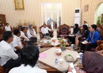 Audiensi Pemkab Muaro Jambi dengan KPK di Rumah Dinas Bupati Muaro jambi, Rabu (01/02/2023). (Dok. Diskominfo Muaro Jambi)