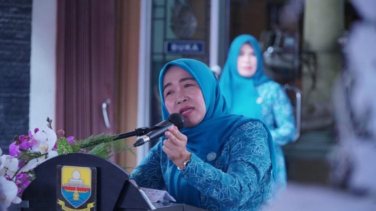 Ketua TP PKK, Hesti Haris saat menyampaikan sambutan (Foto:Harun - kominfo)