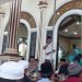 Bupati Romi saat meyampaikan kata sambutan pada Safari Ramadhan di Masjid Nurul iman, Kecamatan Sadu Desa sungai lokan Senin (27/03/2023). (Dok. RJ.COM)