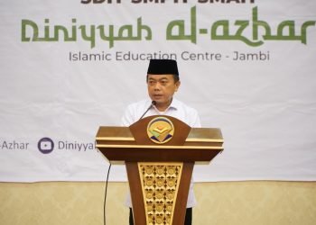 Al Haris saat menghadiri WISUDA TAHFIDZUL QUR’AN DINIYYAH AL-AZHAR Jambi, bertempat di Ratu Convention Center Jambi, Sabtu (08/04/2023). (Dok. Harun - Kominfo)