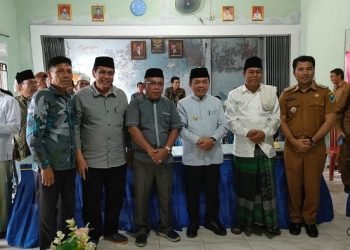 Al Haris saat Dampingi HBA usai Serap Aspirasi Masyarakat di Mersam Batanghari di Desa Pematang Gadung, Batanghari, Senin (03/04/2023). (Dok. Riky - Serampas)