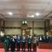 Sekda Sudriman saat melantik dan mengambil sumpah kepada 27 Pejabat Fungsional Pemprov Jambi, di Aula Kantor Disdik Provinsi Jambi, Jumat (14/4/23). (Dok. RJ.COM)