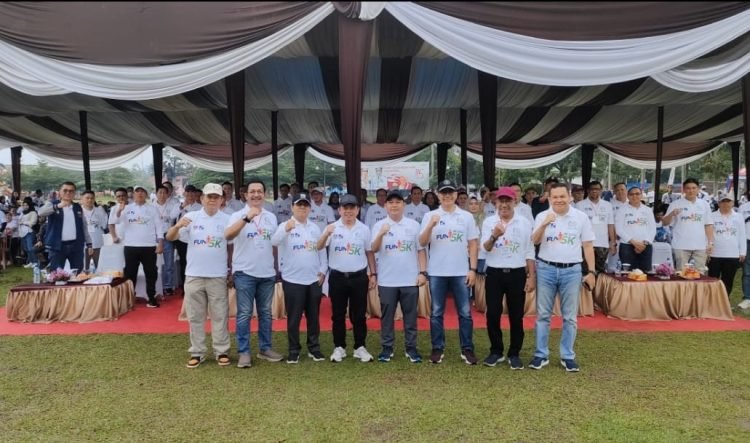 Gubernur Al Haris pada acara BPR-BPRS Nasional 2023 Provinsi Jambi di lapangan depan Kantor Gubernur Jambi (Foto: pariwarajambi/Riky Serampas)