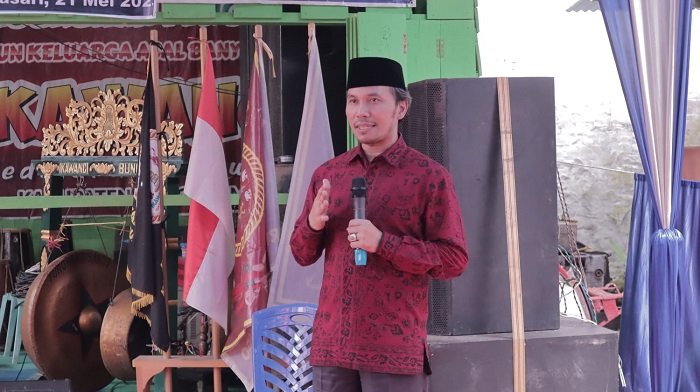 Ketua DPRD Provinsi Jambi, Edi Purwanto pada acara Halal Bi Halal dan Gebyar Seni Budaya Keluarga Besar Perkumpulan Ikawangi di Kabupaten Bungo, Minggu (21/5/2023). (Dok. Humas DPRD Provinsi Jambi)