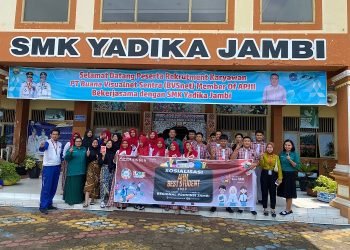 Kegiatan sosialisasi AHM Best Student di SMA N 3 Kota Jambi dan SMK Yadika, Rabu (24/05/2023). (Dok Sinsen/Ega)