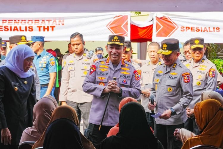 Kapolri Jenderal Listyo Sigit Prabowo menghadiri kegiatan Baksos Kesehatan di Jatim, Kamis (22/6/2023). (Foto: Div Humas Polri)