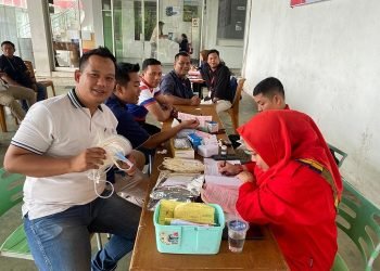 Kegiatan donor darah PT Sinar Sentosa Primatama di Dealer Honda Sinsen Pal VI, Sabtu (03/06/2023). (Dok. Sinsen/Ega)