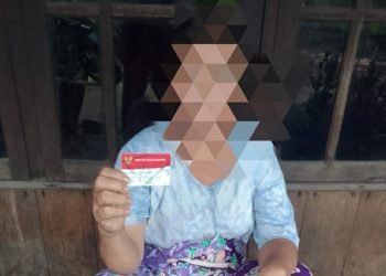 Salah satu KPM Program Bantuan Pangan di RT 01 Dusun 1. (Dok. realitajambi/Misbah)