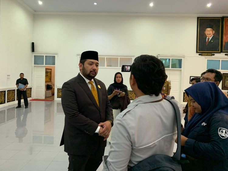 Waka DPRD Provinsi Jambi, Pinto Jayanegara saat diwawancarai di Gedung DPRD, Kamis (10/08/2023). (Dok. RJ.COM/Haitami)