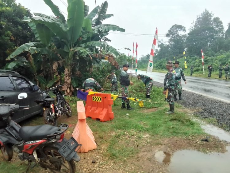Persiapan Menyambut Tim Wasev Pusat di Desa Talang Silungko, Kabupaten Bungo, Senin (31/07/2023). (Dok. Penrem 042/Gapu)