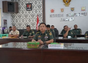 Kasipers Kasrem 042/Gapu Ikuti Sosialisasi TWP AD Secara Virtual di Ruang rapat Makorem 042/Gapu, Selasa (15/08/2023). (Dok. Penrem 042/Gapu)