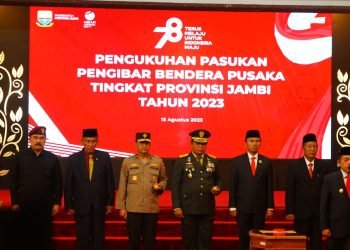 Danrem 042/Gapu Hadiri Pengukuhan Paskibra Tingkat Provinsi Jambi Tahun 2023 di Auditorium Rumdis Gubernur Jambi, Selasa (15/08/2023). (Dok. Penrem 042/Gapu)