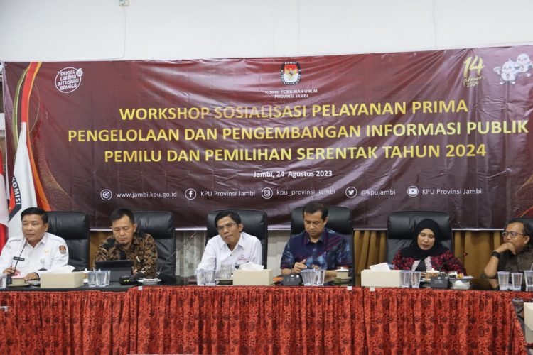 Workshop Sosialisasi Pelayanan Prima Pengelolaan dan Pengembangan Informasi Publik Pemilu dan Pemilihan Serentak Tahun 2024 di Aula KPU Provinsi Jambi, Kamis (24/08/2023). (Dok. Humas KPU Provinsi Jambi)