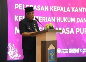Wagub saat Pelepasan Kepala Kantor Wilayah Kementerian Hukum dan HAM Jambi di Aula Pengayoman Kanwil Kemenkumham Provinsi Jambi, Kamis (31/08/2023). (Foto : Agus - Kominfo)