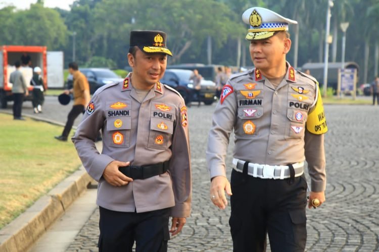 Persiapan pengamanan jalur dan rekayasa lalu lintas terkait dengan pelaksanaan KTT ASEAN ke-43 di Jakarta, Senin (4/9/2023).(Dok. Div Humas Polri)