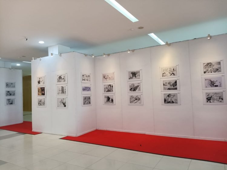 Pameran Karikatur di Mall WTC Batanghari, Jumat (8 - 12/09/2023).(Dok. Humas Polda Jambi)