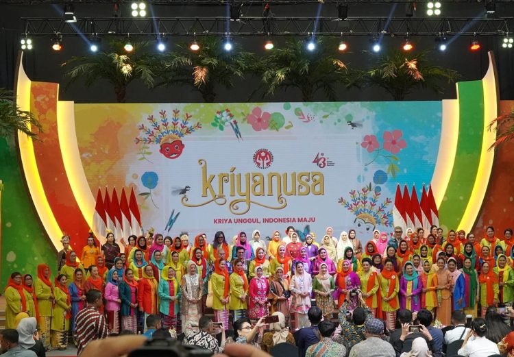 Hesnidar Haris saat menghadiri Pameran Kriyanusa Tahun 2023, di Jakarta Convention Center (JCC), Jakarta, Rabu (13/09/2023) (Dok. Diskominfo)