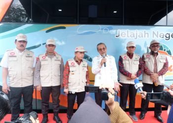 Kapolda Jambi Hadiri Acara Pembukaan Roadshow Bus KPK 2023 di di halaman Kantor Gubernur Jambi , Kamis, (14/09/2023). (Dok. Humas Polda Jambi)