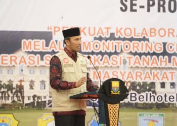 Edi Purwanto dalam kegiatan Rakor Pemberantasan Korupsi di Provinsi Jambi bersama Kepala Daerah dan Ketua DPRD se Provinsi Jambi, di Ballroom Hotel Swiss Bell.Kamis (14/9) (Dok. Humas DPRD)