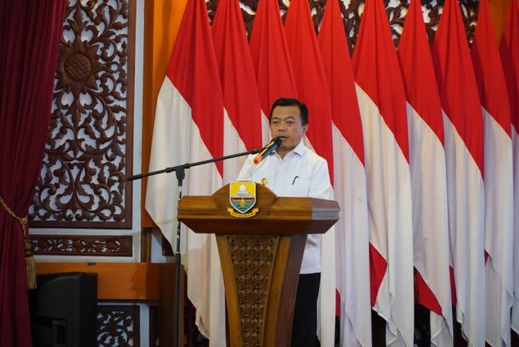 Kegiatan Sosialisasi dan Penguatan Pengendalian Kegiatan Gratifikasi bagi kalangan Pemerintah Provinsi Jambi oleh KPK RI di Auditorium Rumah Dinas Gubernur Jambi, Jumat (15/09/2023). (Foto : Harun - Kominfo)