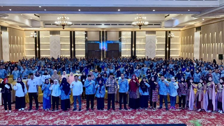 Edi Purwanto saat Hadiri Konsolidasi Penurunan Stunting oleh BKKBN Jambi di Abadi Convention Center, Rabu (20/12) (Dok. Humas - Hadian)