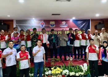 Poto bersama usai pembukaan rapat kerja Kormi Provinsi Jambi di Grand Hotel Jambi, Jumat (22/12) (Dok. Hadian - Humas)