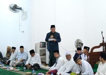 Wagub pada kegiatan Safari Ramadhan 1445 H di Masjid Nurul Ibad Desa Pondok Meja Kecamatan Mestong Kabupaten Muaro Jambi, Sabtu (16/03/2024) (Dok. Agus - Kominfo)