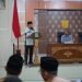 Al Haris pada acara peyerahan Piagam dan Bantuan Pensiunan ASN Guru di Aula Kantor Bupati Merangin, Selasa (19/03/2024) (Foto: Novriansah - Kominfo)