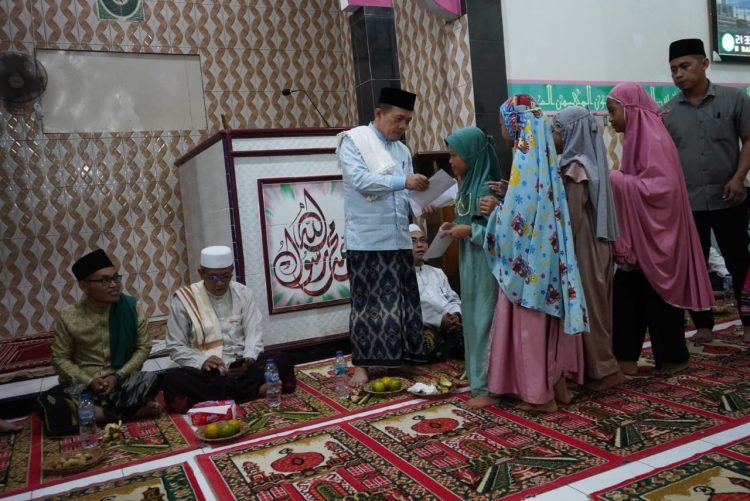Gubernur Al Haris pada Safari Ramadhan di Masjid Muhajirin, Desa Meranti, Merangin, Selasa (19/03/2024) (Foto: Novriansah - Kominfo)