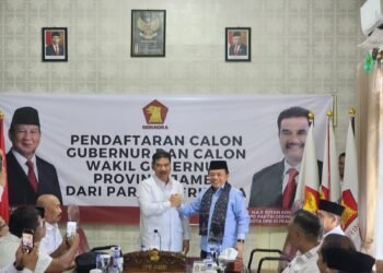 SAH saat menerima pendaftaran Cagub Al Haris di DPD Gerindra Provinsi Jambi, Sabtu (11/5) (dok. Jernih.id)