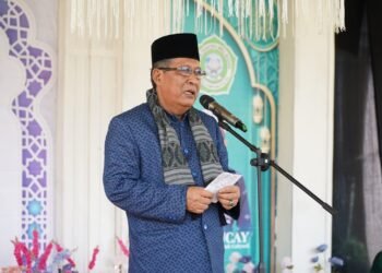 Wagub Abdullah Sani saat menghadiri Haflah Miladiyah ke-13 dan Akhirussanah Ponpes Ummul Masakin, Desa Kampung Pulau, Kecamatan Pemayung, Kabupaten Batang Hari, Selasa (28/05/2024). (Foto: Harun - Kominfo)